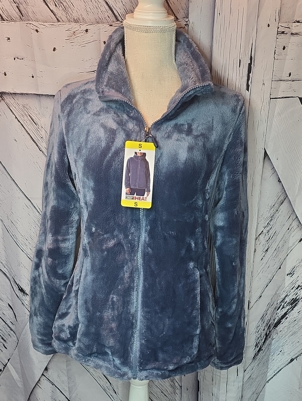 32 Degree Plush In Blue Jackets S Or L